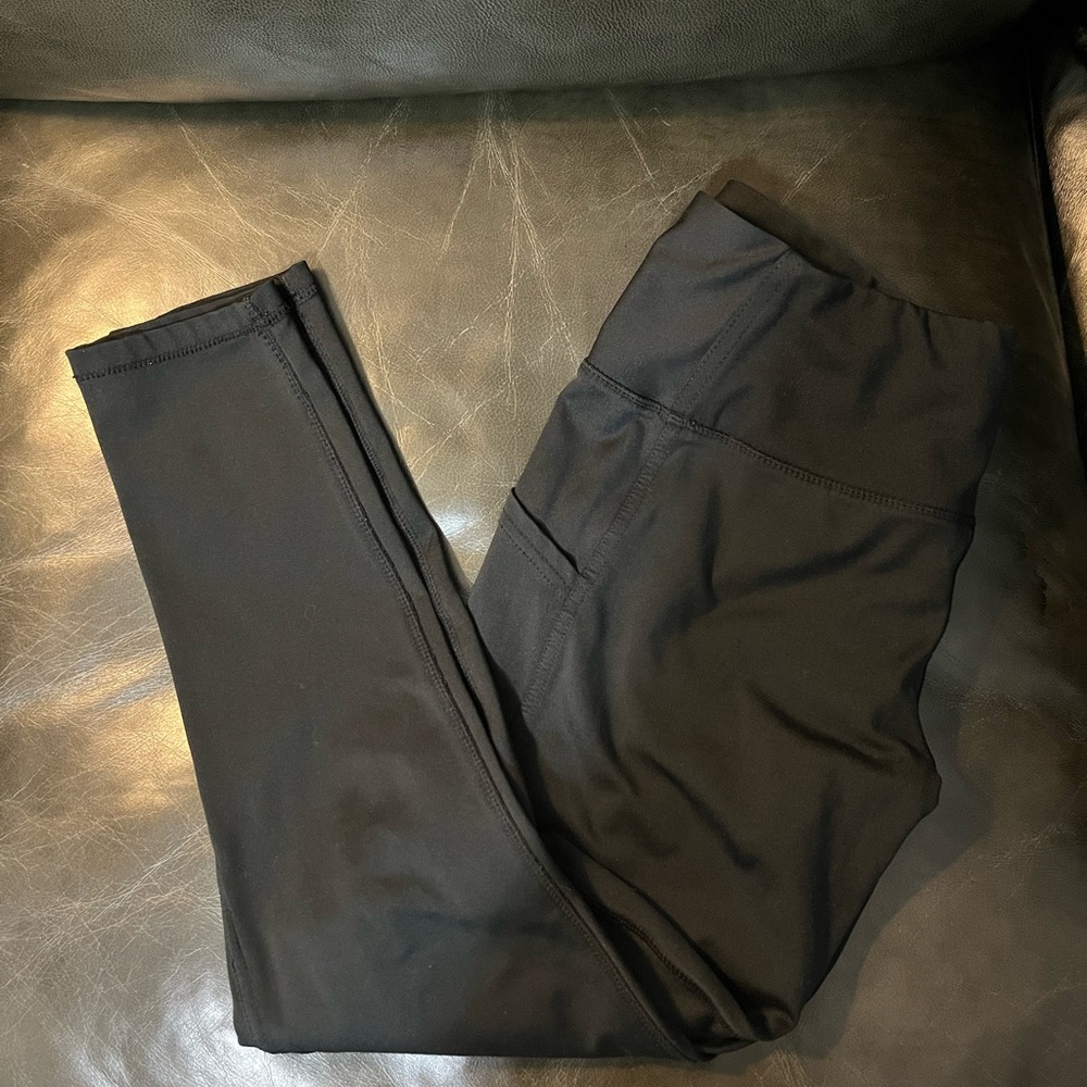 Women’s Black Danskin Leggings w/ Pockets